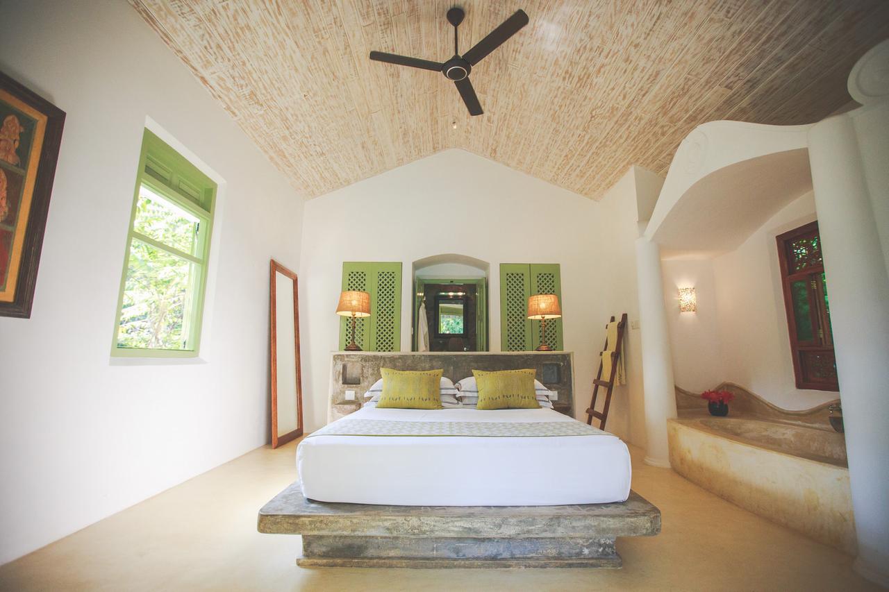 Karmel Villa Thalduwa Island - Five Bedroom Luxury Villa With Private Pool Ahangama Exteriör bild